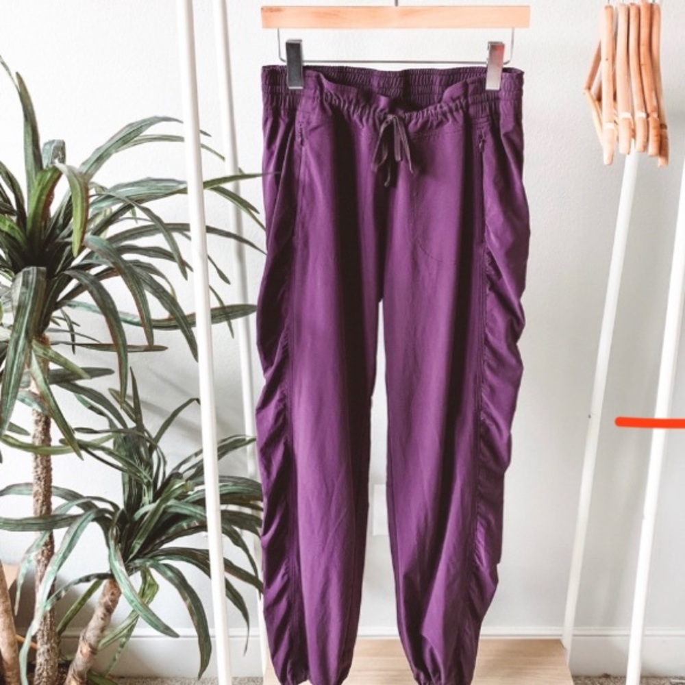 Athleta Purple La Viva Jogger Pants